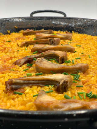 ARROZ CON COSTILLITAS DE CONEJO⁣